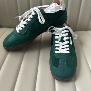 Steve Madden Sneakers